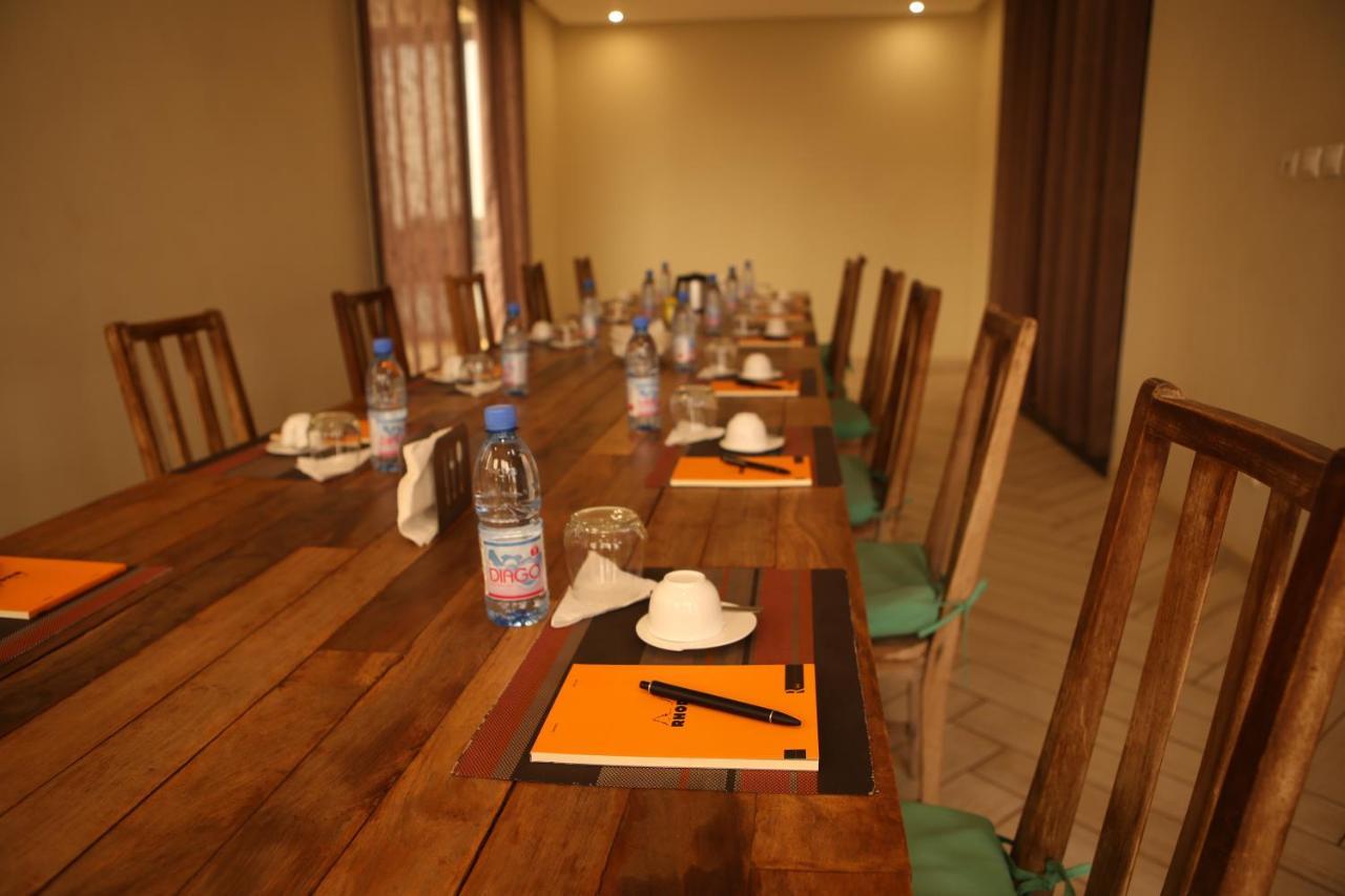 Au Bord De L'Eau Hotell Bamako Eksteriør bilde