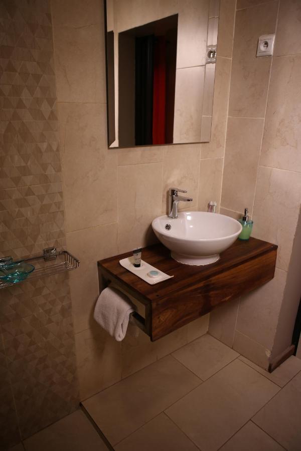Au Bord De L'Eau Hotell Bamako Eksteriør bilde