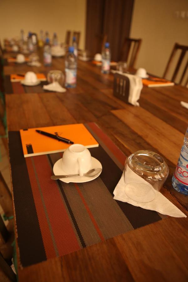 Au Bord De L'Eau Hotell Bamako Eksteriør bilde