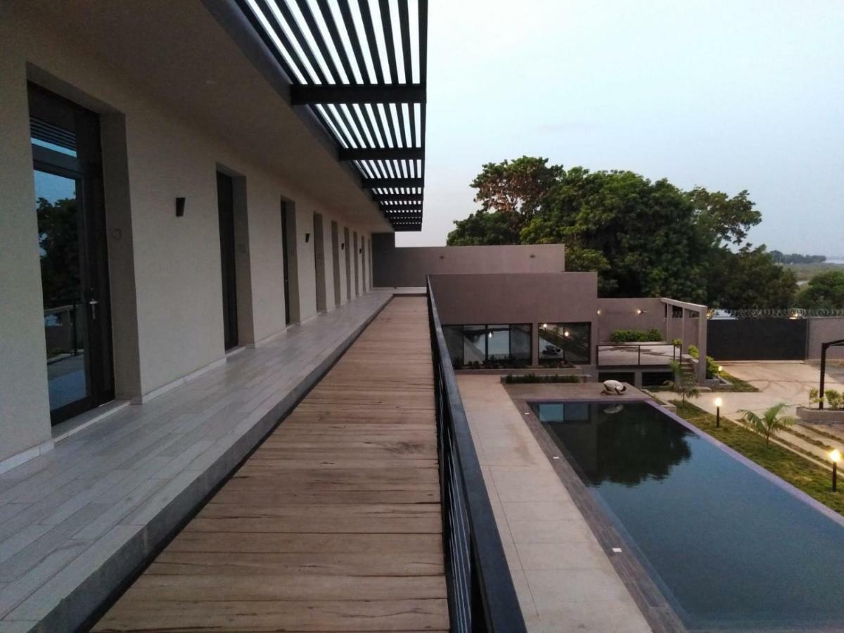 Au Bord De L'Eau Hotell Bamako Eksteriør bilde