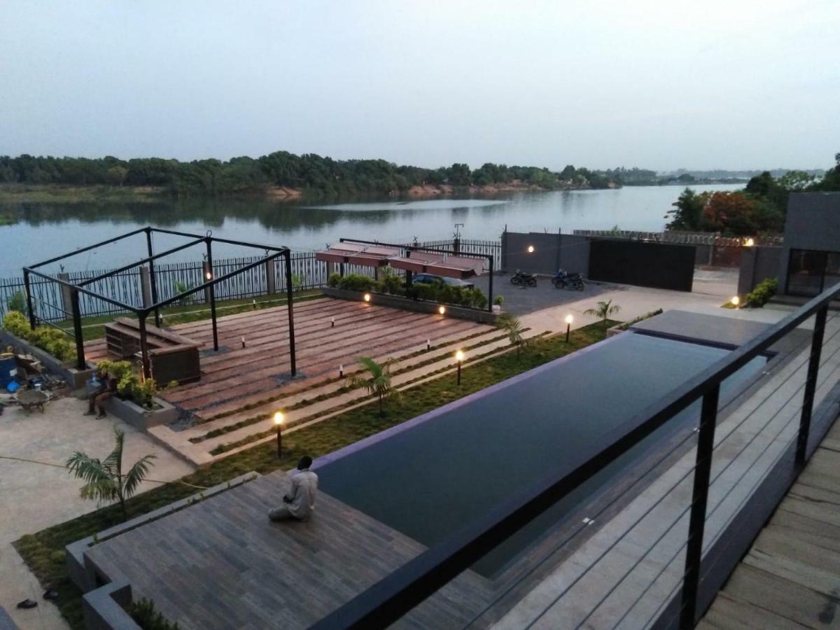 Au Bord De L'Eau Hotell Bamako Eksteriør bilde
