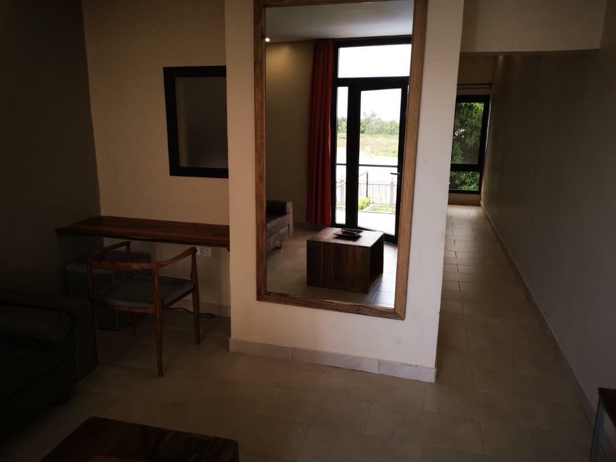 Au Bord De L'Eau Hotell Bamako Eksteriør bilde