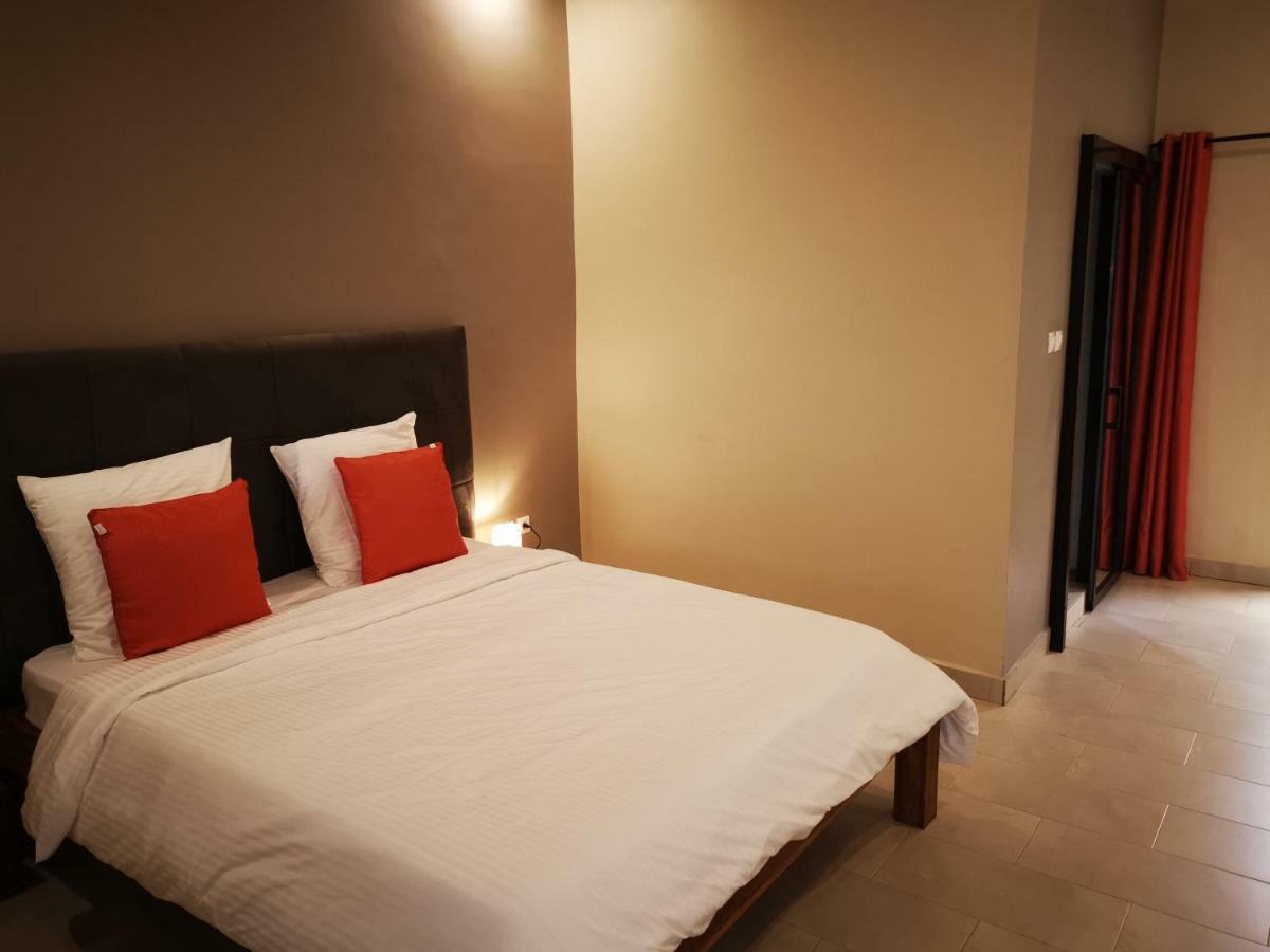 Au Bord De L'Eau Hotell Bamako Eksteriør bilde