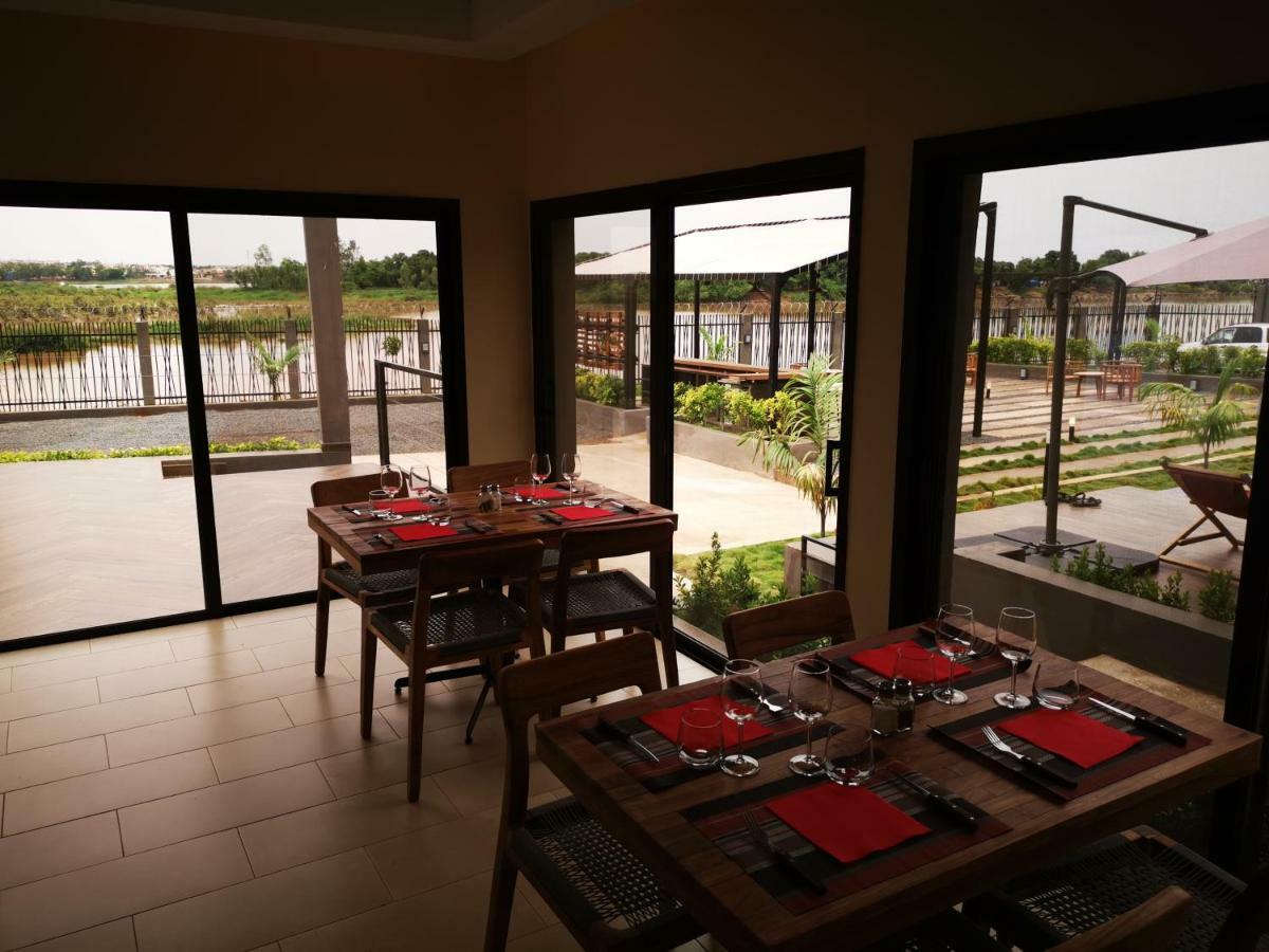 Au Bord De L'Eau Hotell Bamako Eksteriør bilde